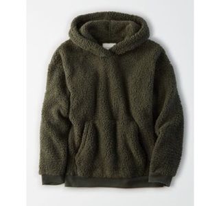 AE fuzzy Sherpa pullover hoodie